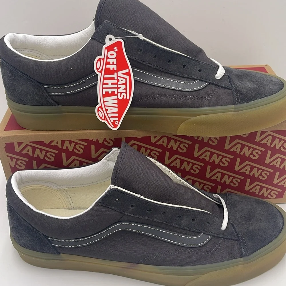 Vans Men’s Style 36 Gum Asphalt
VN0A54F6107 Sneakers - Picture 2 of 16